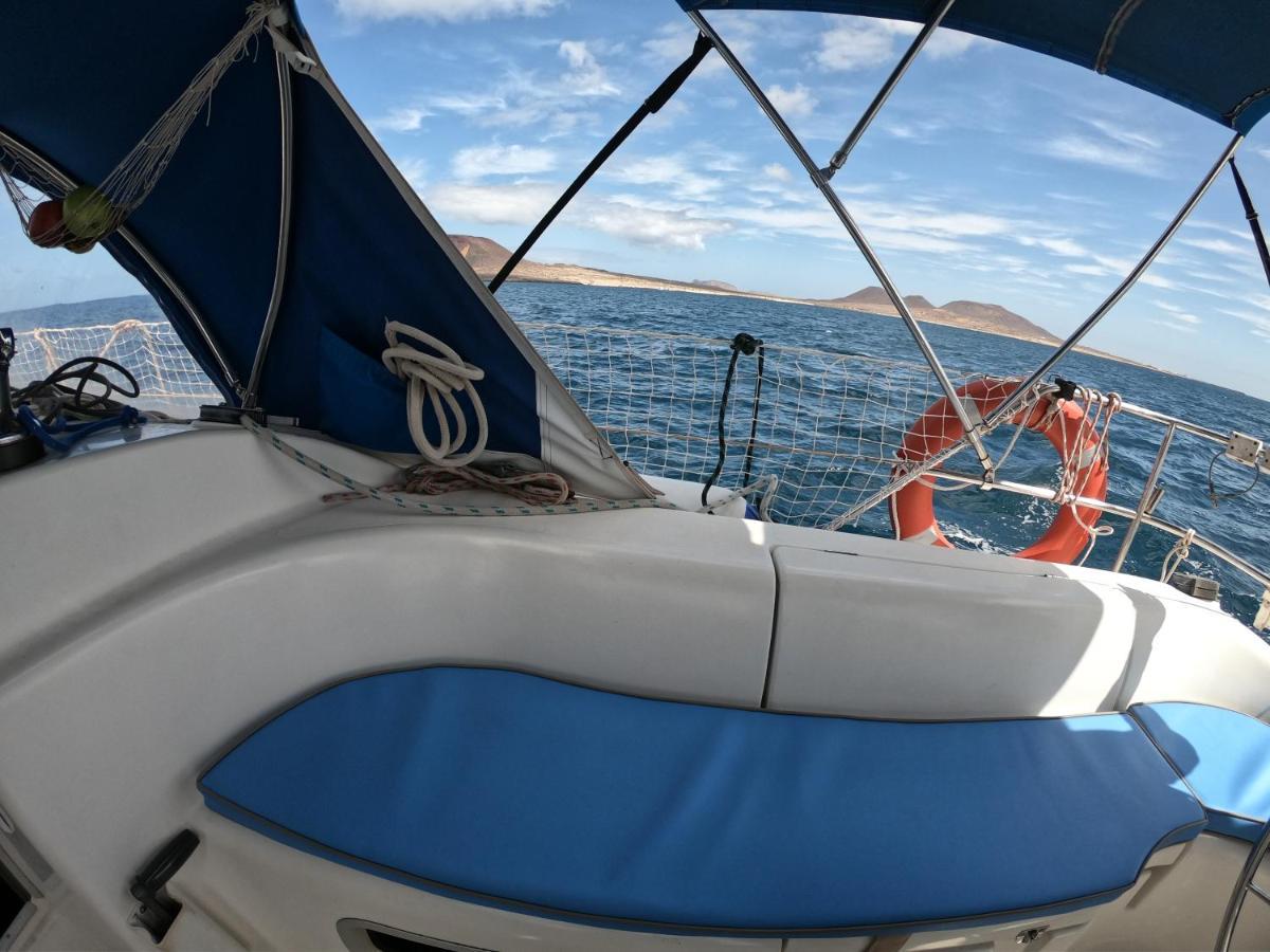 Magnifico Barco En La Graciosa Hotel Caleta de Sebo Eksteriør billede