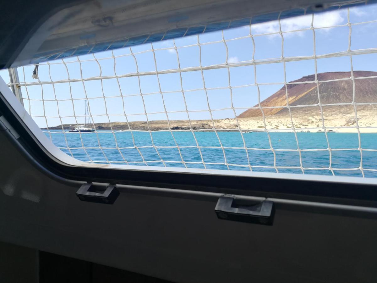 Magnifico Barco En La Graciosa Hotel Caleta de Sebo Eksteriør billede