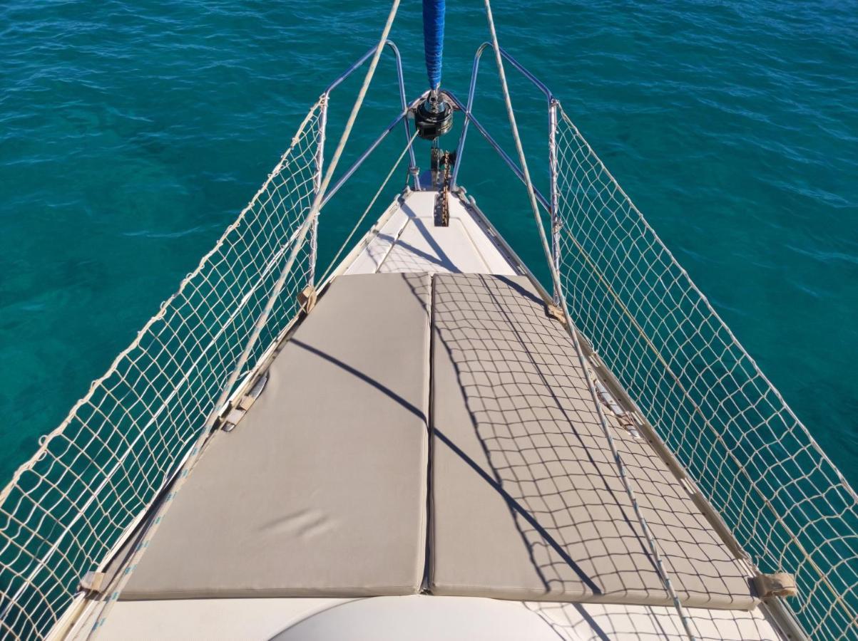 Magnifico Barco En La Graciosa Hotel Caleta de Sebo Eksteriør billede